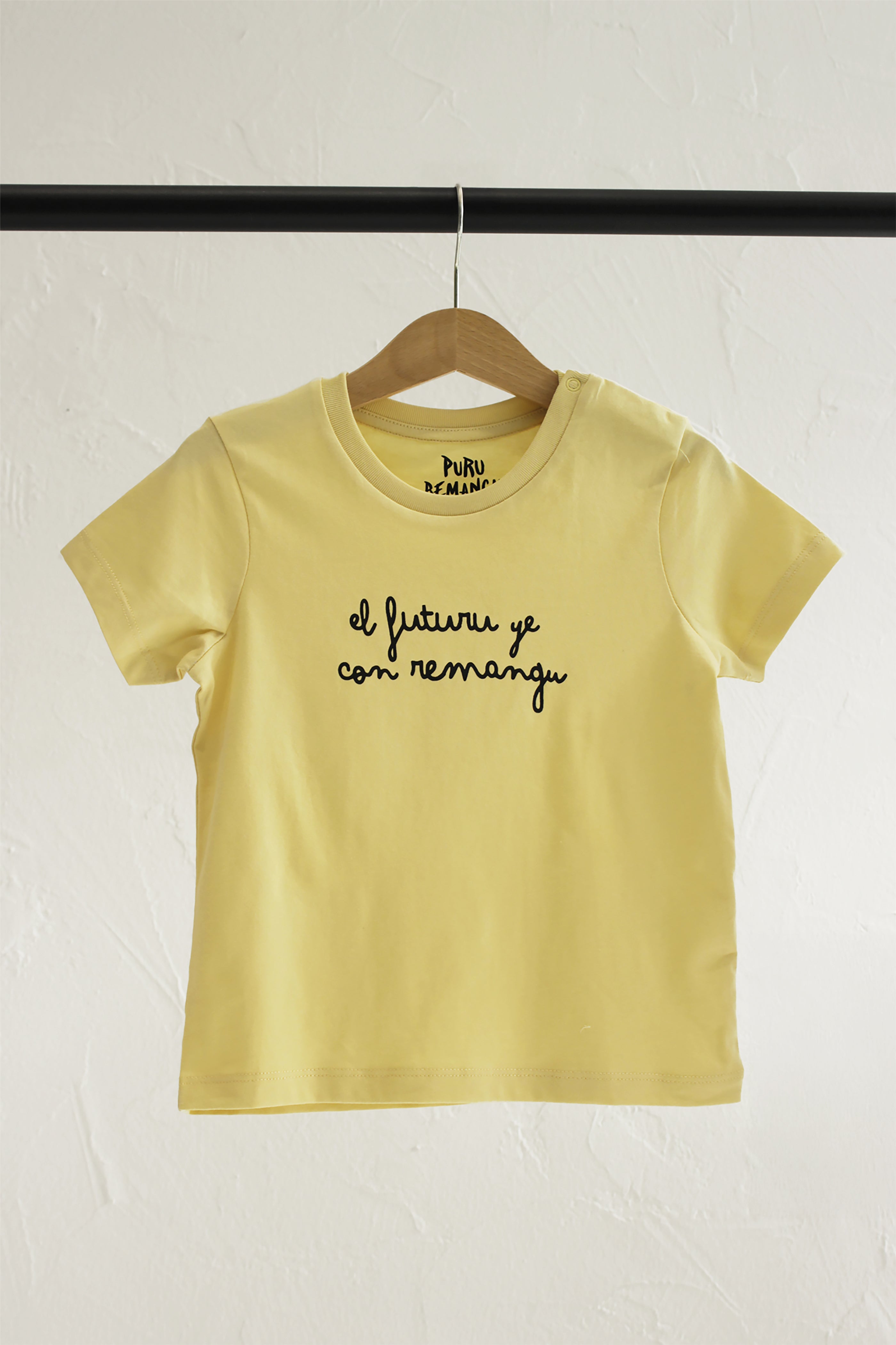 Camiseta El Futuru ye Con Remangu - Mariella