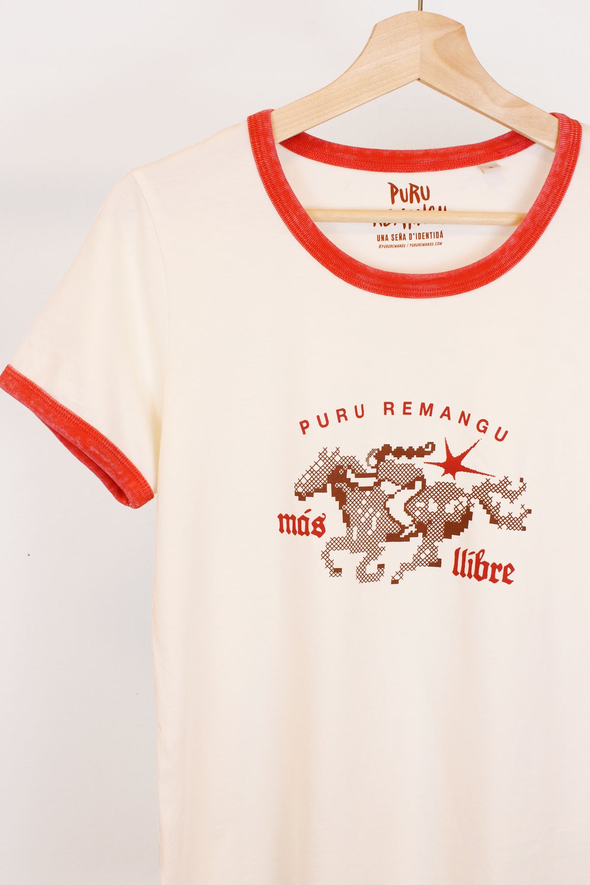 Camiseta Más Llibre - Muyer