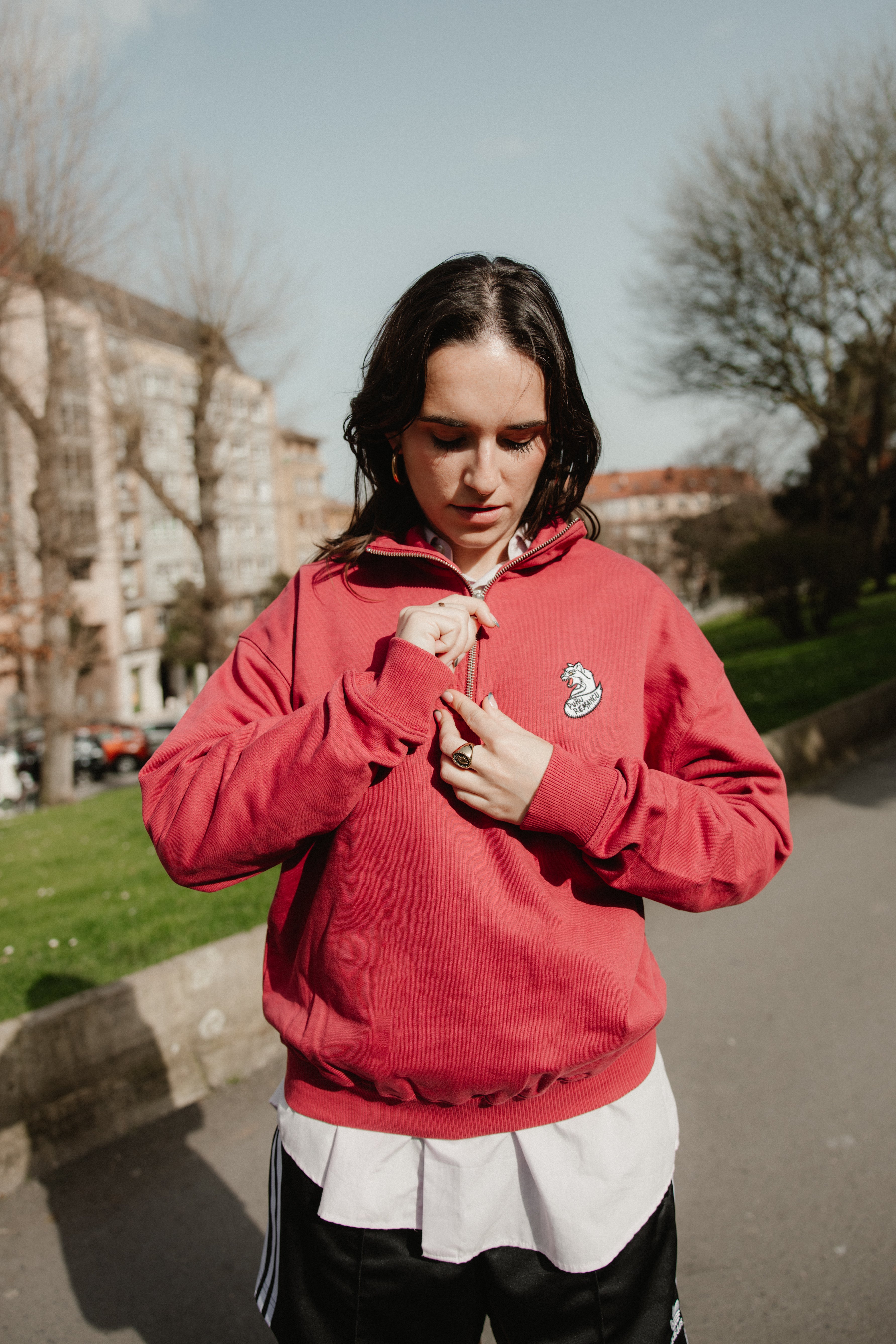 Sudadera Puru Remangu Bordada Colorada - Unisex