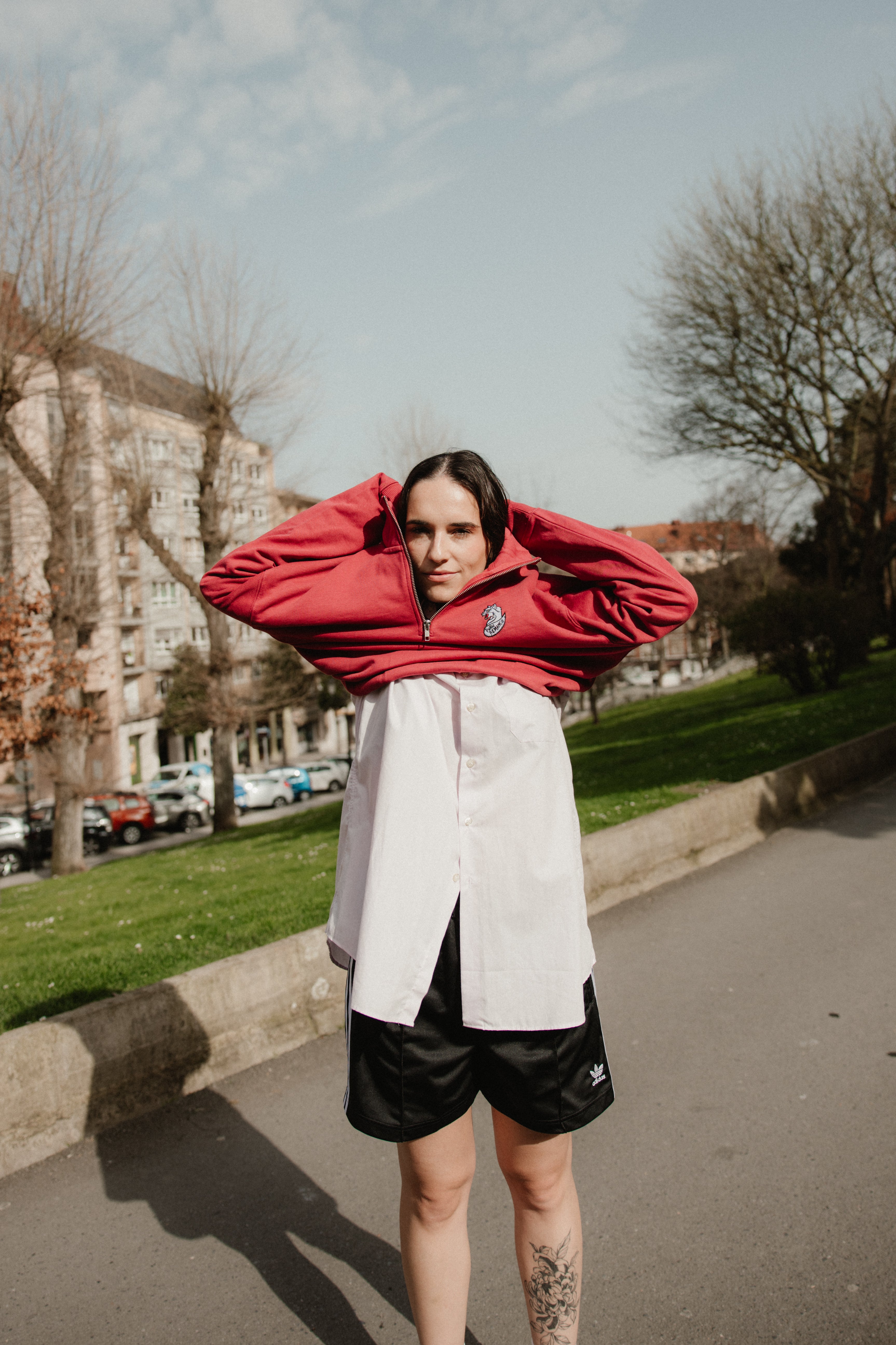 Sudadera Puru Remangu Bordada Colorada - Unisex