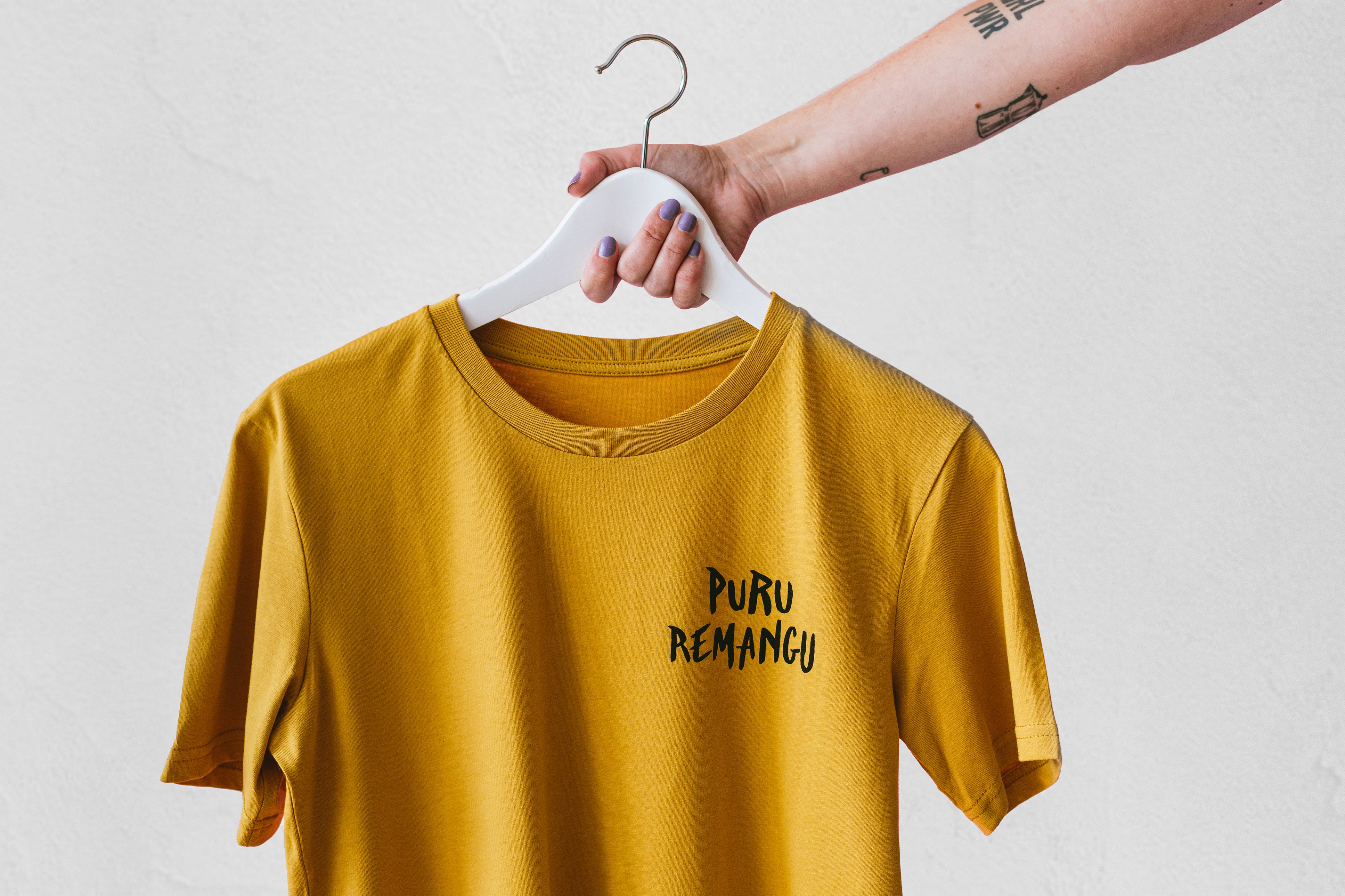 Camiseta Puru Remangu Mostaza - Unisex